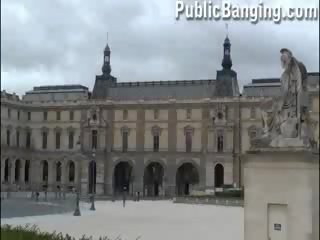 Louvre museum sisään pariisi julkinen ryhmä seksi klipsi katu kolmikko of ranskalainen kings tuilerie gardens mahtava